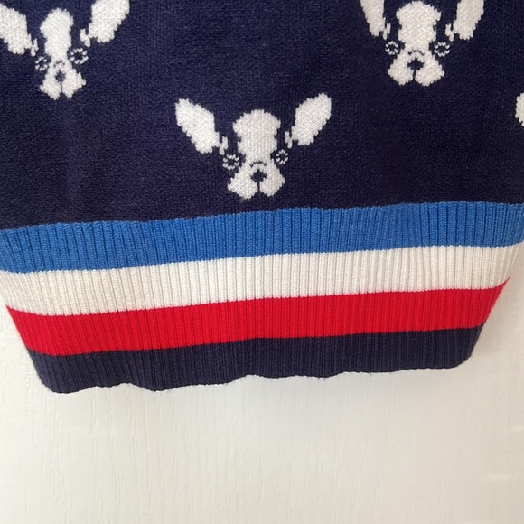 French bulldog pattern V-neck sweater - Picture 4 of 8